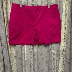 Lands’ End Mid Rise Fuchsia Blossom Chino Shorts Size 12 NWT